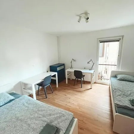 Apartamento Chic Trnovo Hideaway For 5, Family Friendly Liubliana