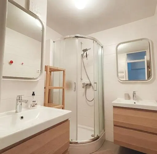 Chic Trnovo Hideaway For 5, Family Friendly * Любляна