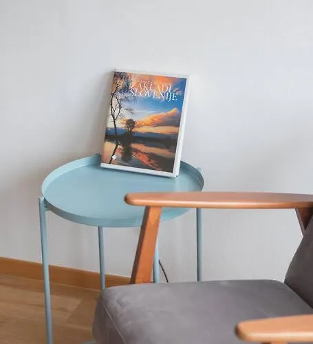 Chic Trnovo Hideaway For 5, Family Friendly Lejlighed *