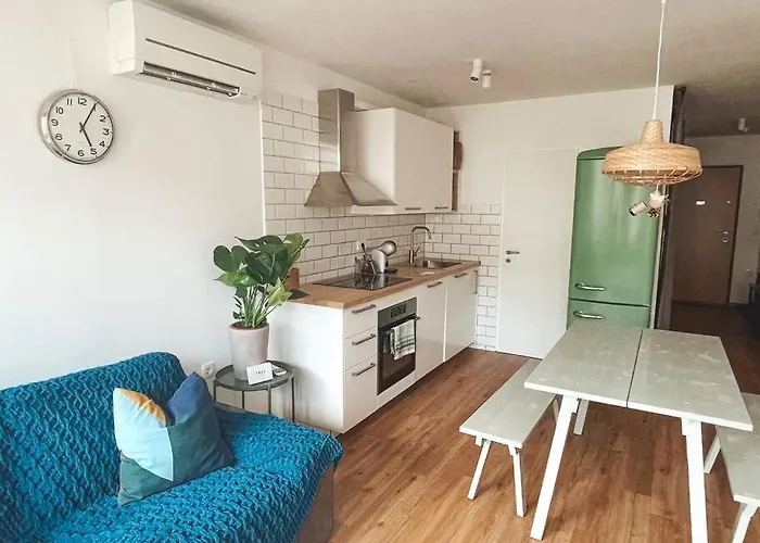 Appartement Chic Trnovo Hideaway For 5, Family Friendly Ljubljana